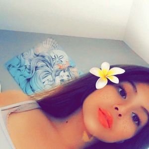 Meet your Posher, Camila